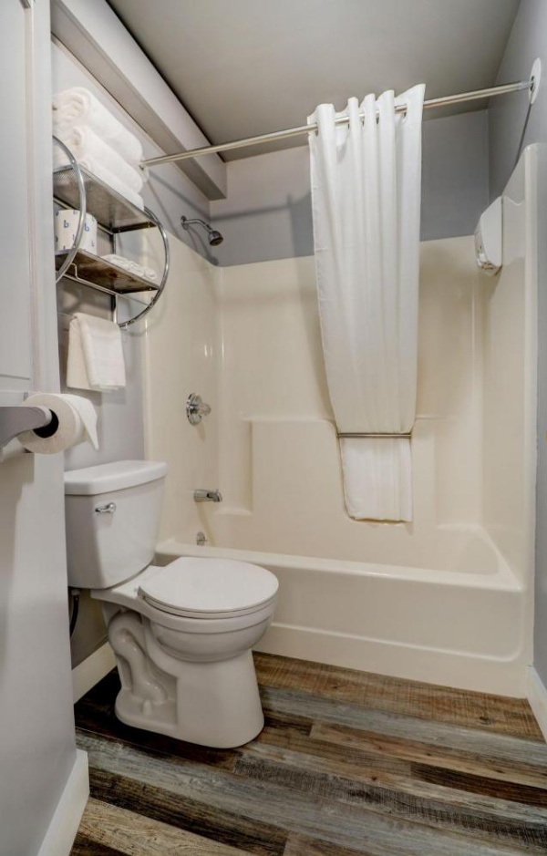 Canaan Motel image 12