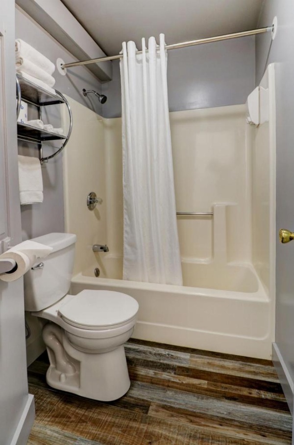 Canaan Motel image 18