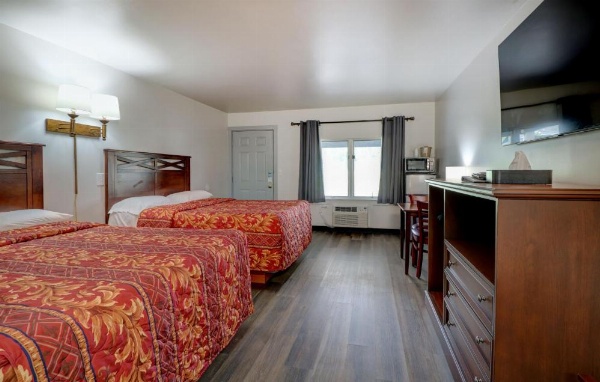 Canaan Motel image 23