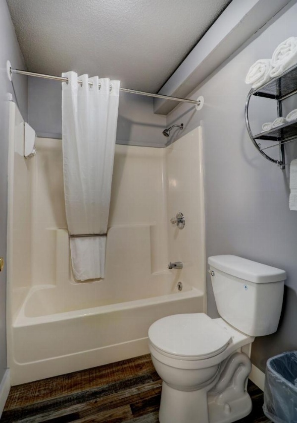 Canaan Motel image 26