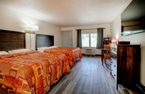 Canaan Motel image 28